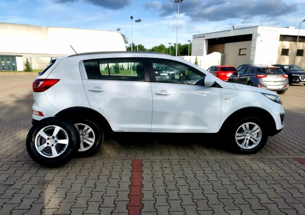 Kia Sportage cena 40900 przebieg: 249000, rok produkcji 2013 z Radom małe 137